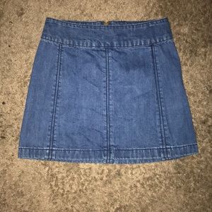 FREE PEOPLE DENIM SKIRT SIZE 0